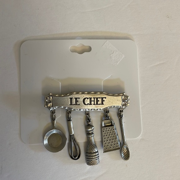 Vintage Jonette LE CHEF brooch pin with dangle kitchen utensils JJ stamped - Picture 4 of 9